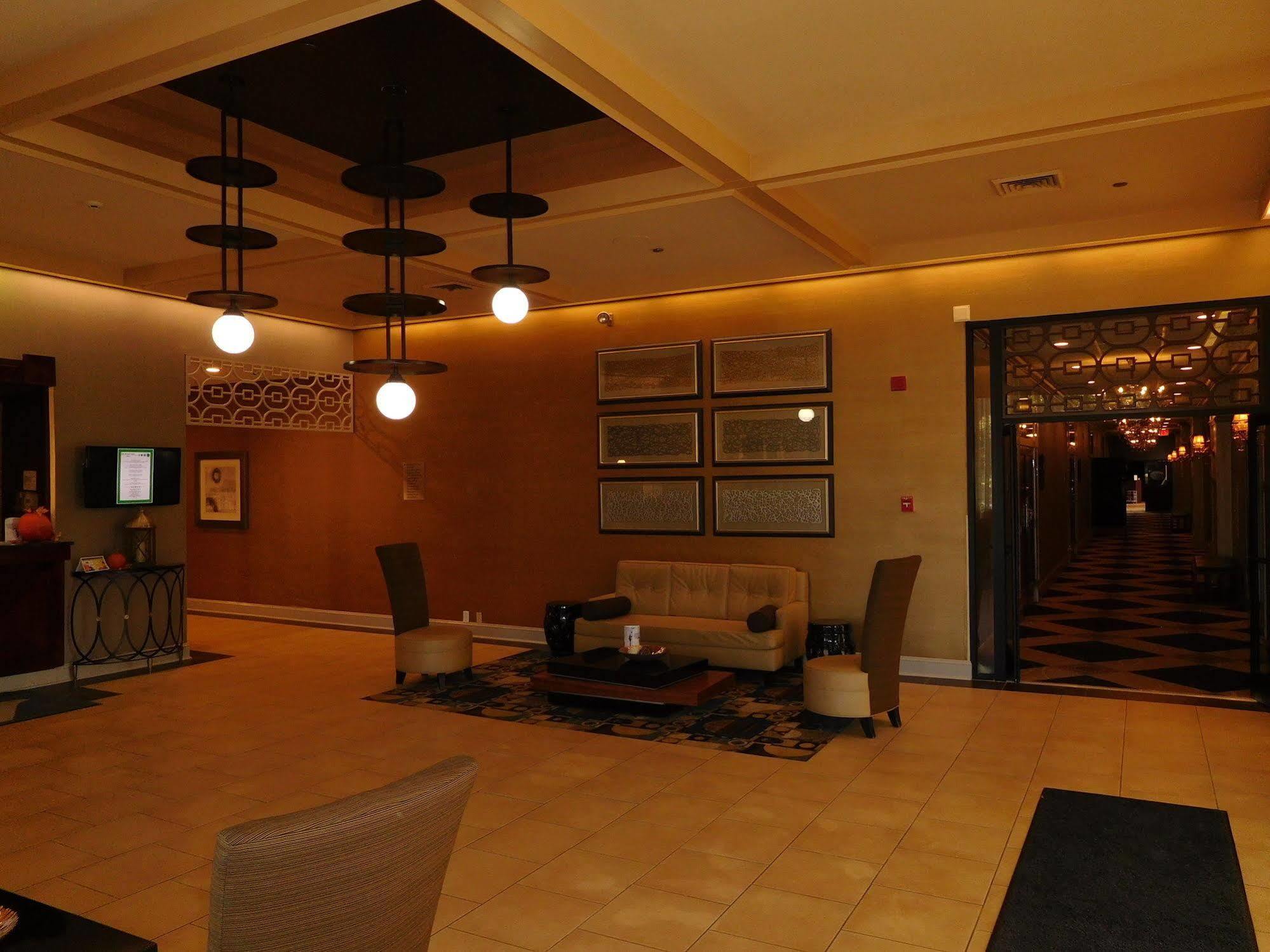 Wyndham Garden Greensboro Exterior photo